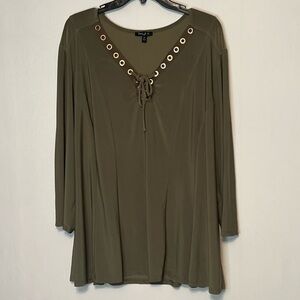 Sami and Jo Womens Green Tie V-Neck Pullover Blouse Size 3X Soft Stretch.